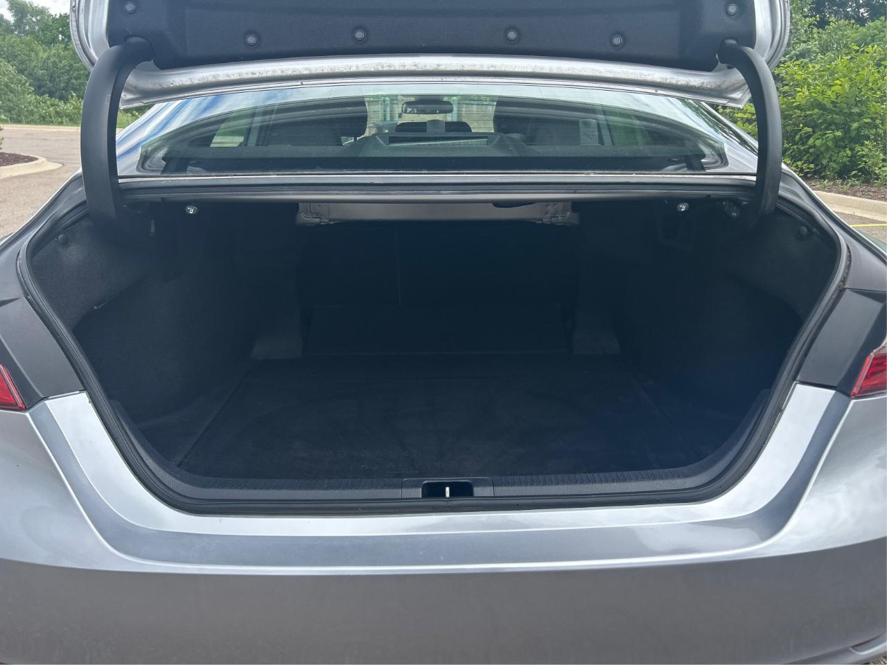 Toyota Camry SE 2020