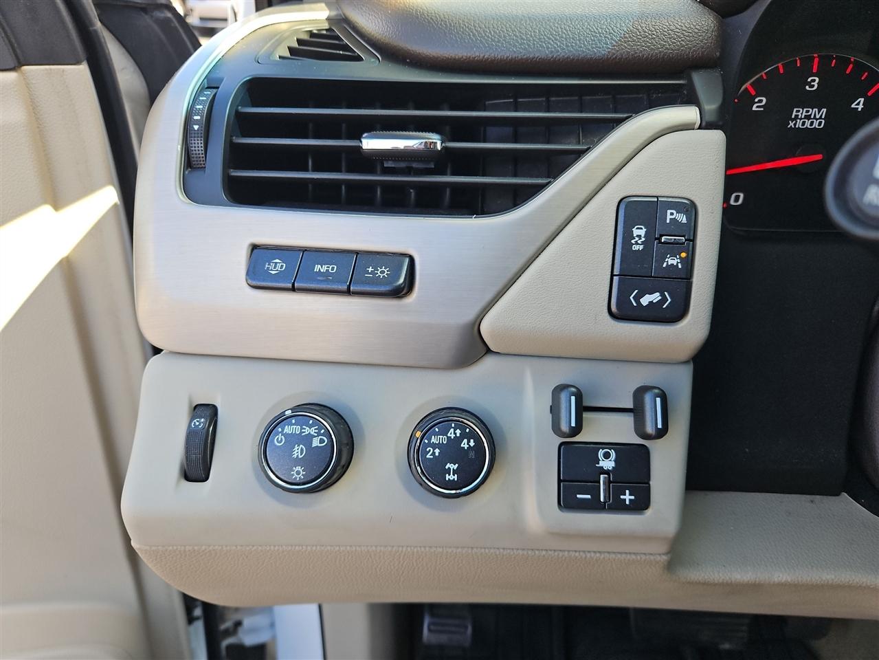 GMC Yukon Denali 4WD 2016