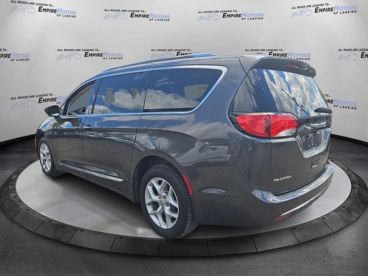 Chrysler Pacifica Touring-L Plus 2017