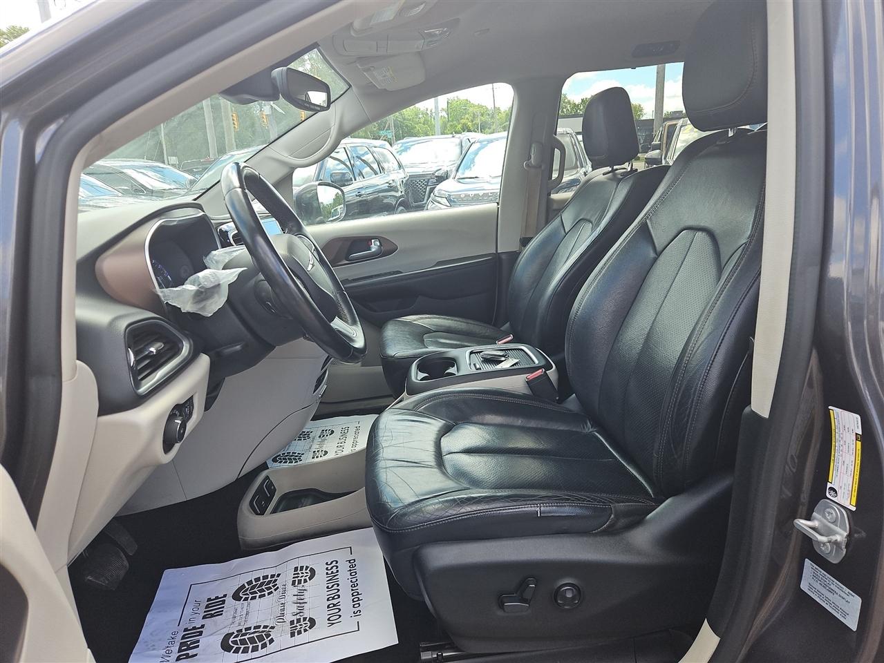 Chrysler Pacifica Touring-L Plus 2017