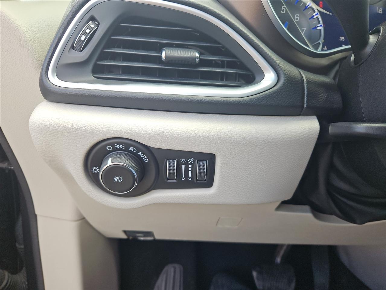 Chrysler Pacifica Touring-L Plus 2017
