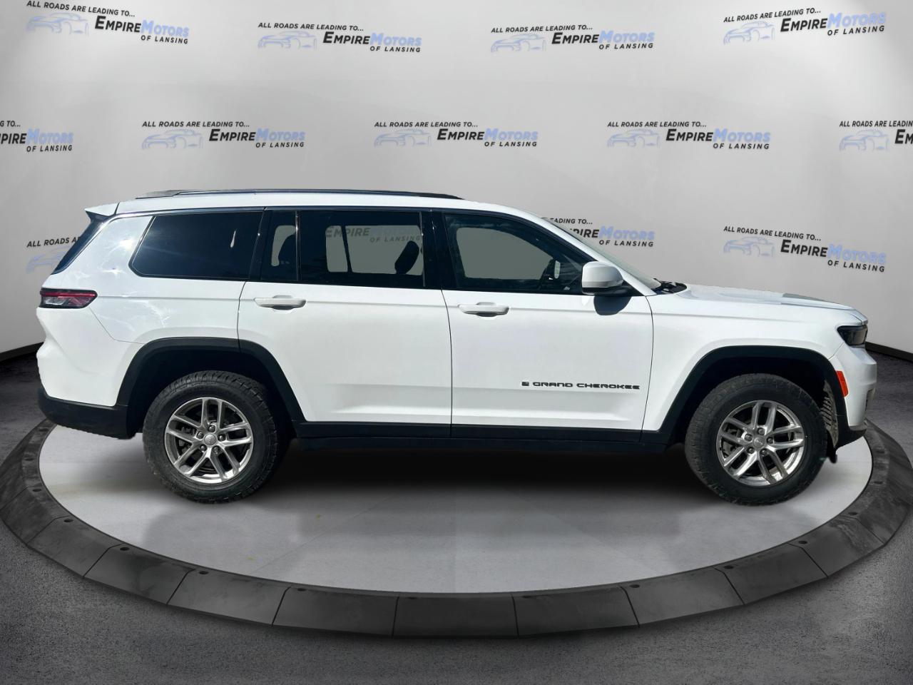 Jeep Grand Cherokee L Laredo 4WD 2022