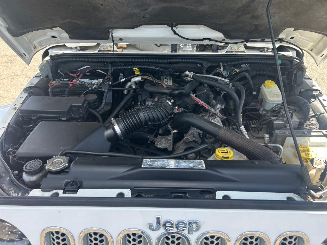 Jeep Wrangler Sahara 4WD 2011