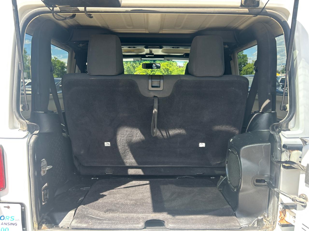 Jeep Wrangler Sahara 4WD 2011