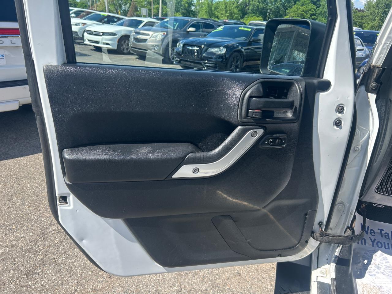 Jeep Wrangler Sahara 4WD 2011