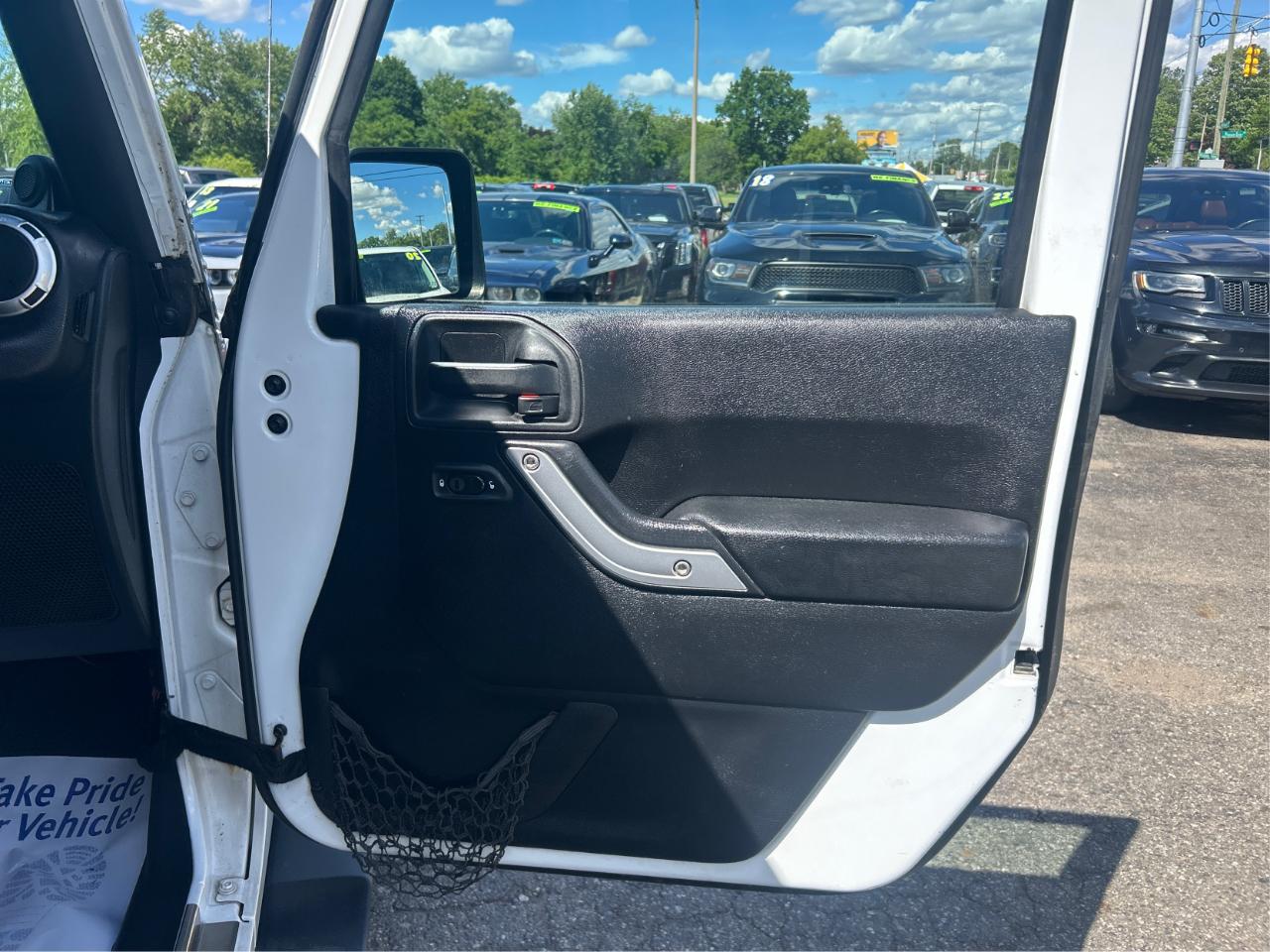 Jeep Wrangler Sahara 4WD 2011