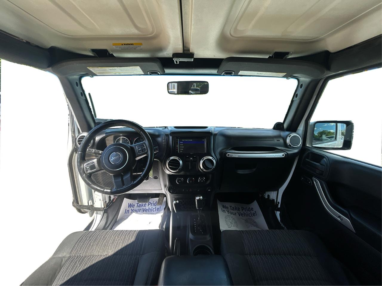 Jeep Wrangler Sahara 4WD 2011