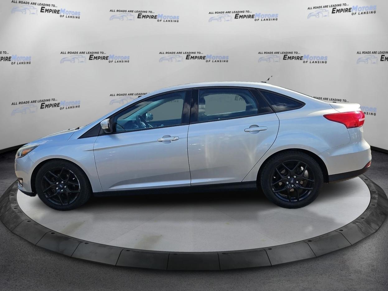Ford Focus SE Sedan 2016