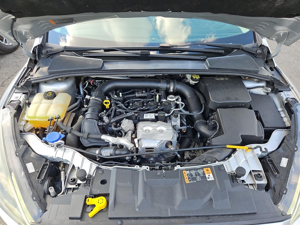 Ford Focus SE Sedan 2016