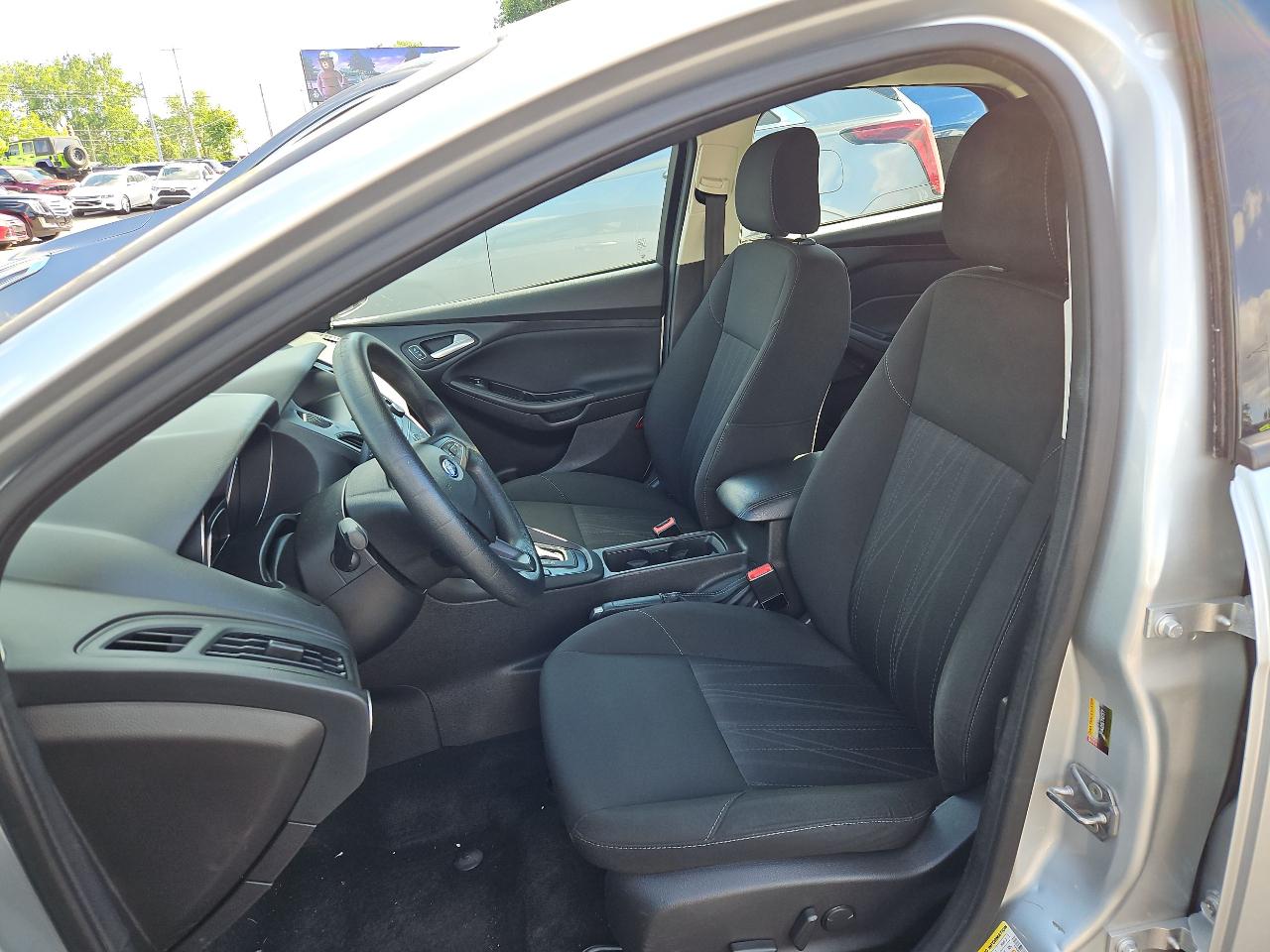 Ford Focus SE Sedan 2016