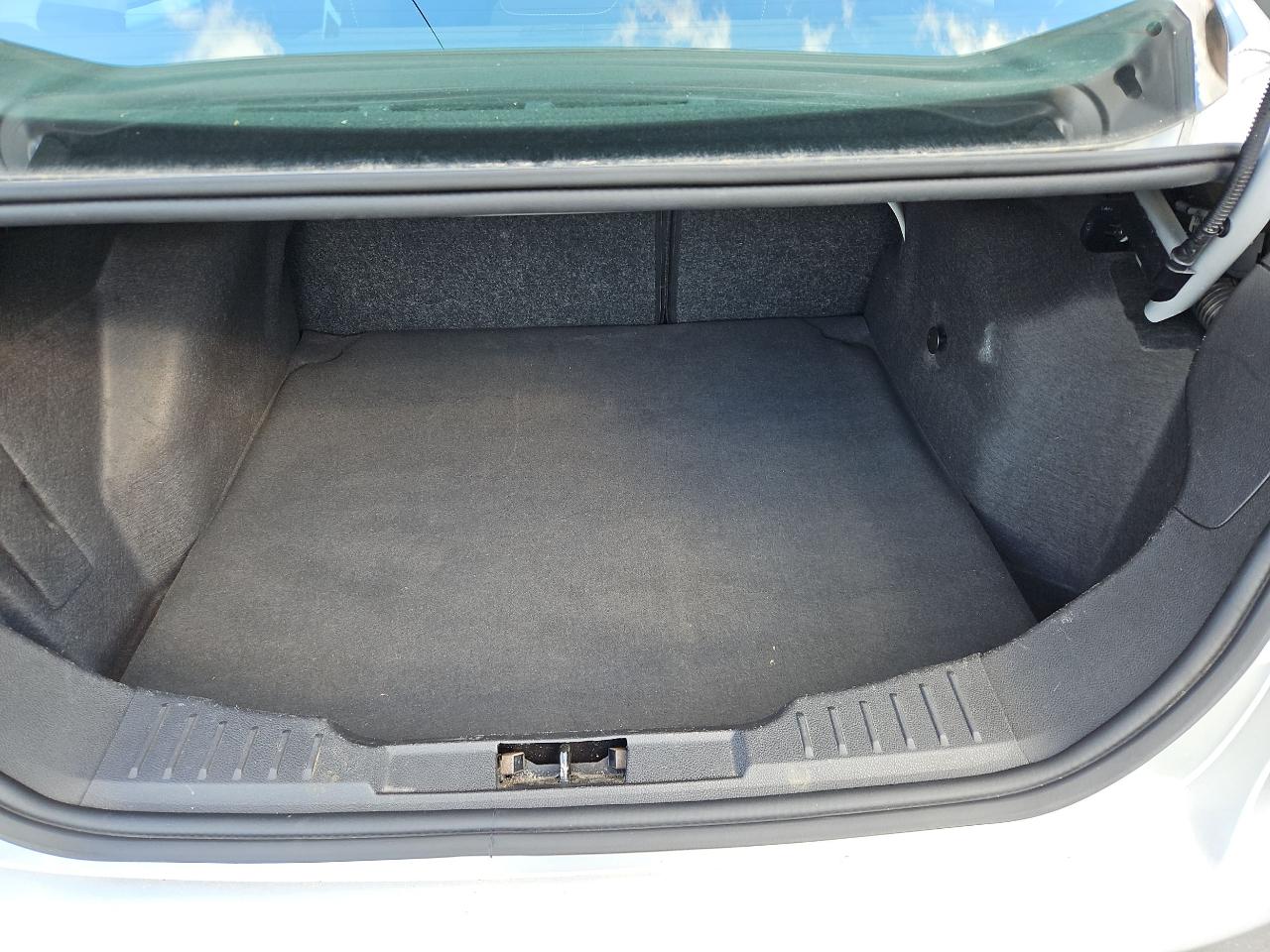 Ford Focus SE Sedan 2016