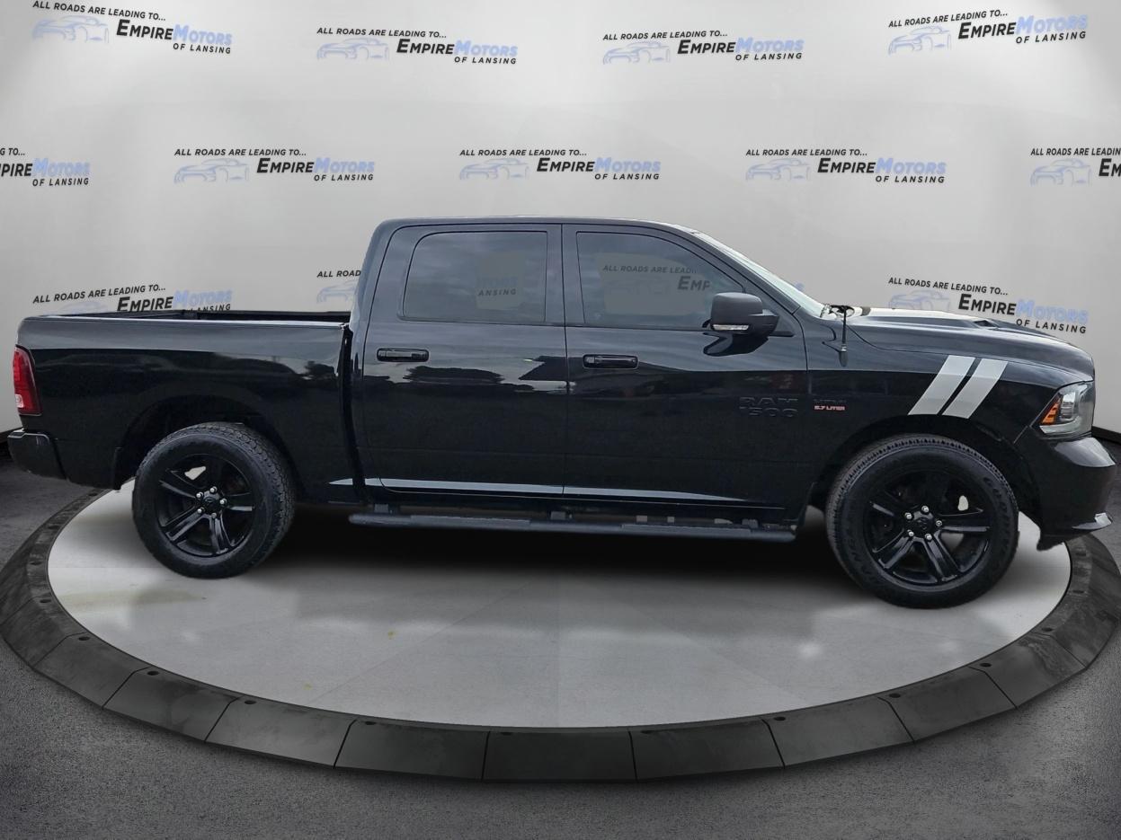 RAM 1500 Sport Crew Cab SWB 4WD 2017