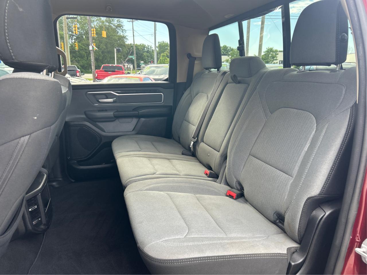 RAM 1500 Big Horn Crew Cab SWB 4WD 2020