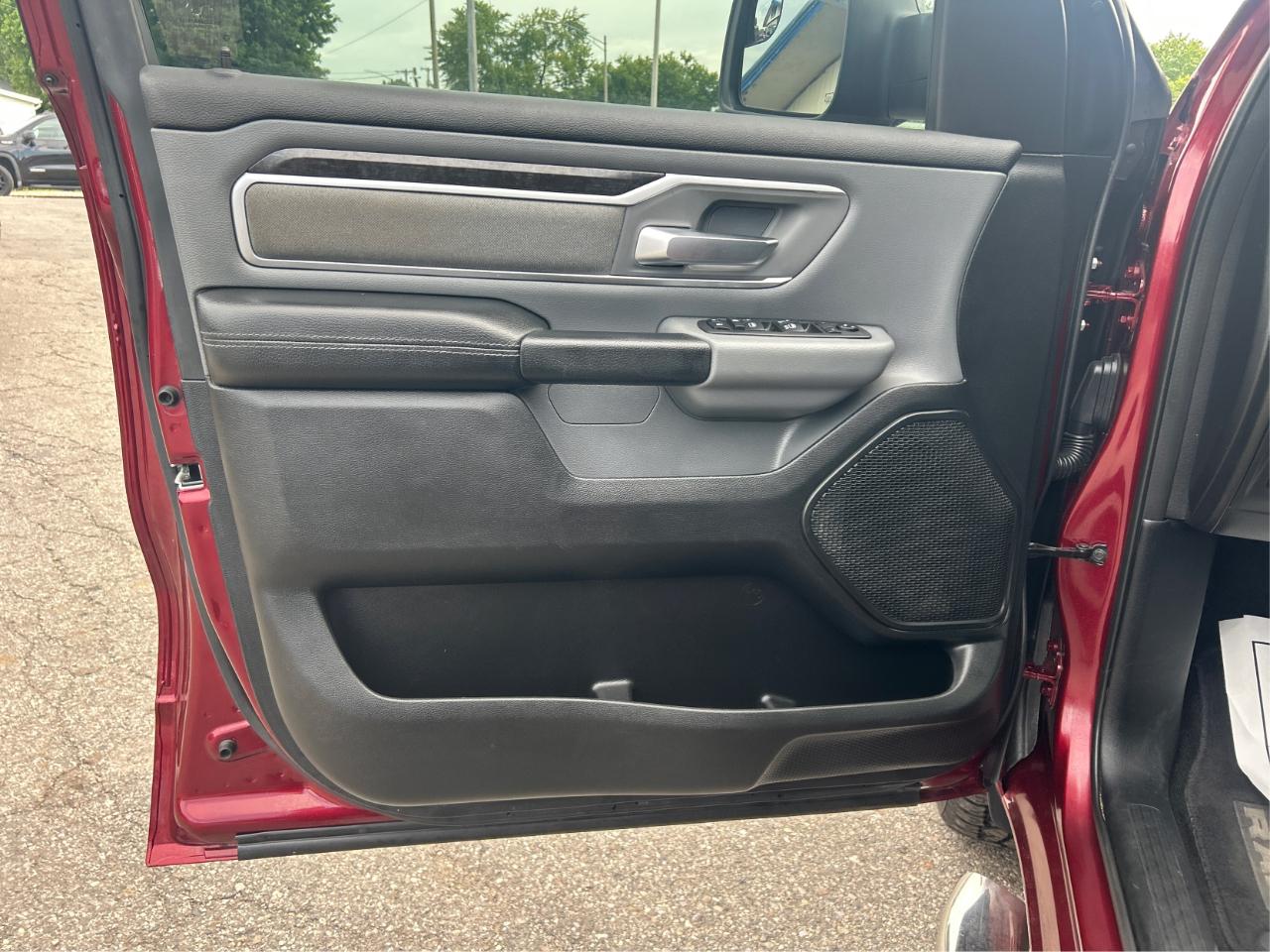 RAM 1500 Big Horn Crew Cab SWB 4WD 2020