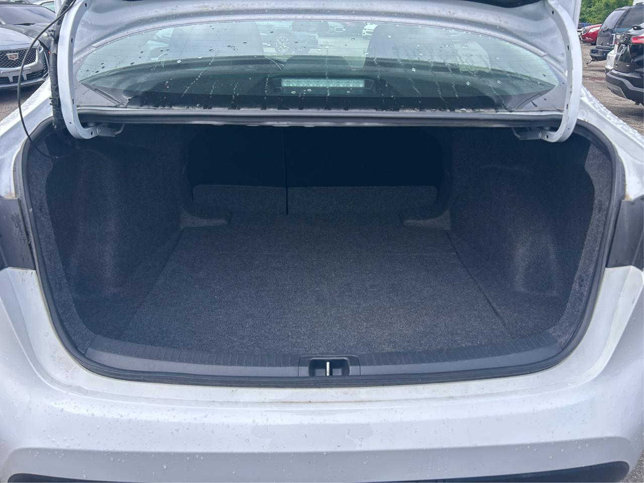 Toyota Corolla LE 2025