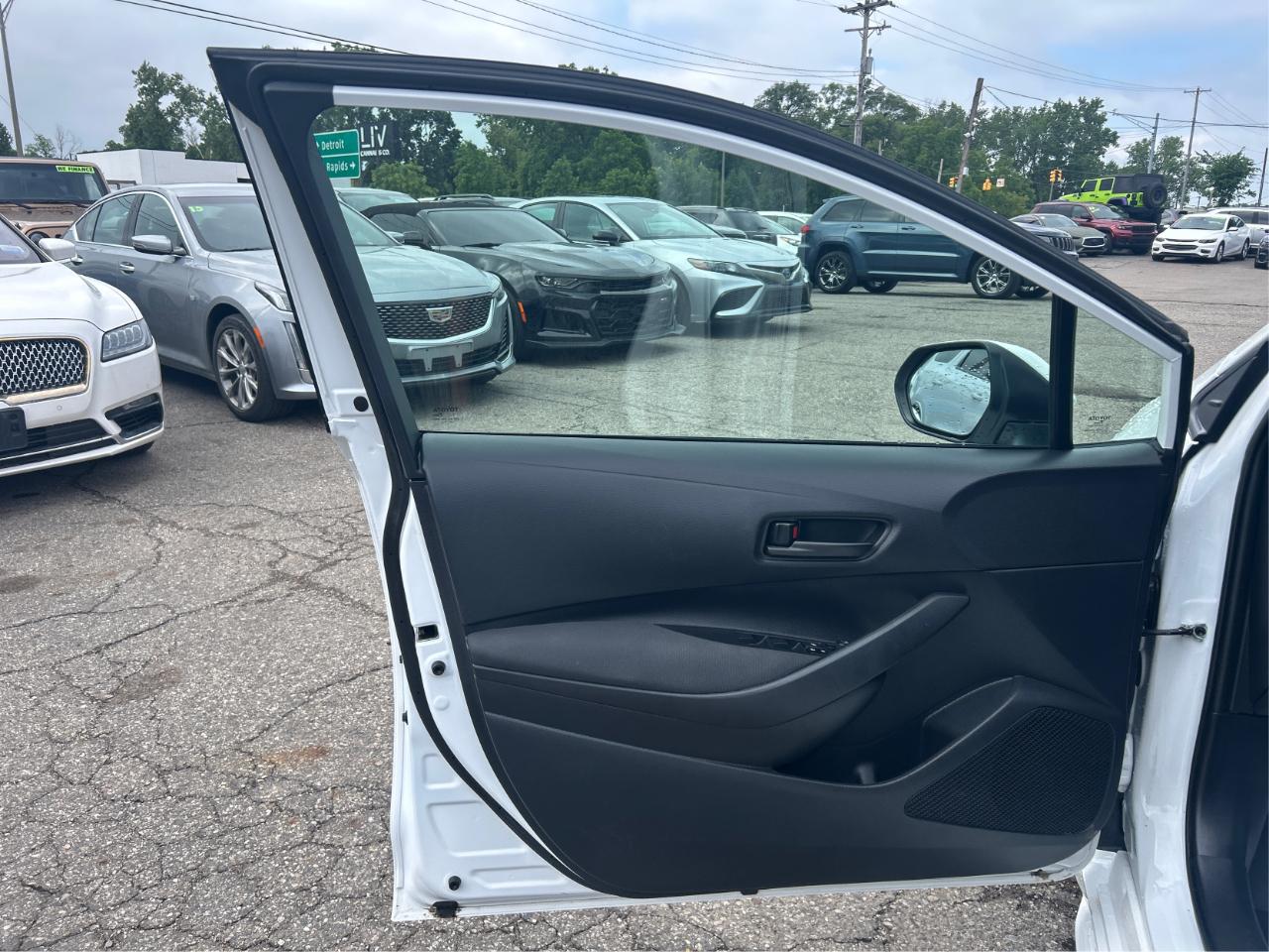 Toyota Corolla LE 2025