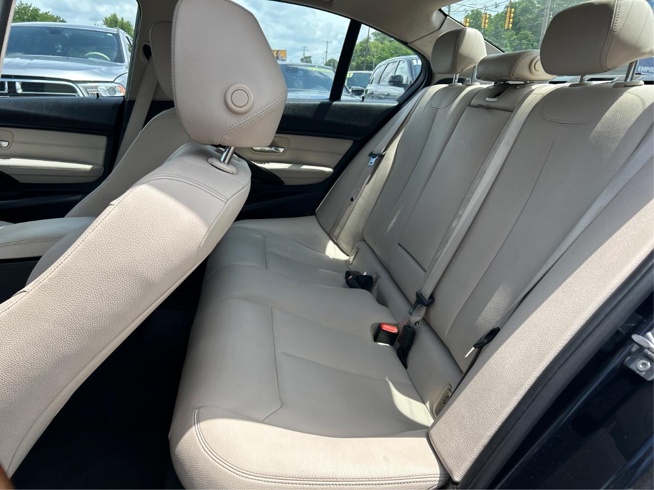 BMW 3-Series 328i xDrive Sedan 2015