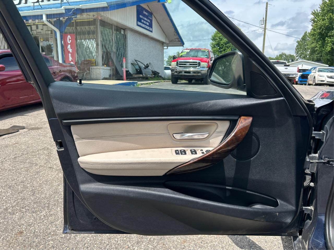 BMW 3-Series 328i xDrive Sedan 2015