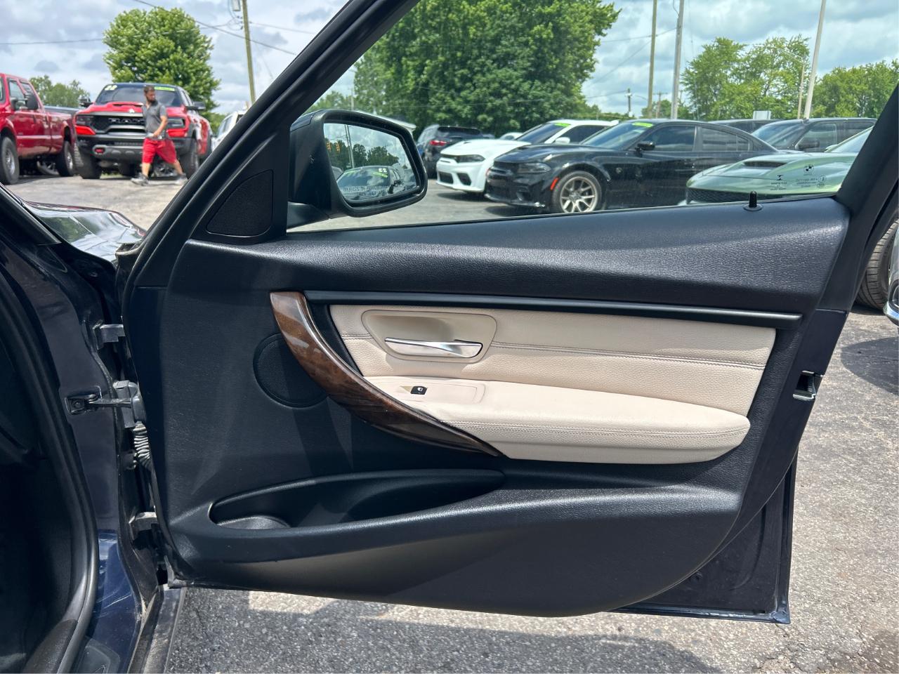 BMW 3-Series 328i xDrive Sedan 2015