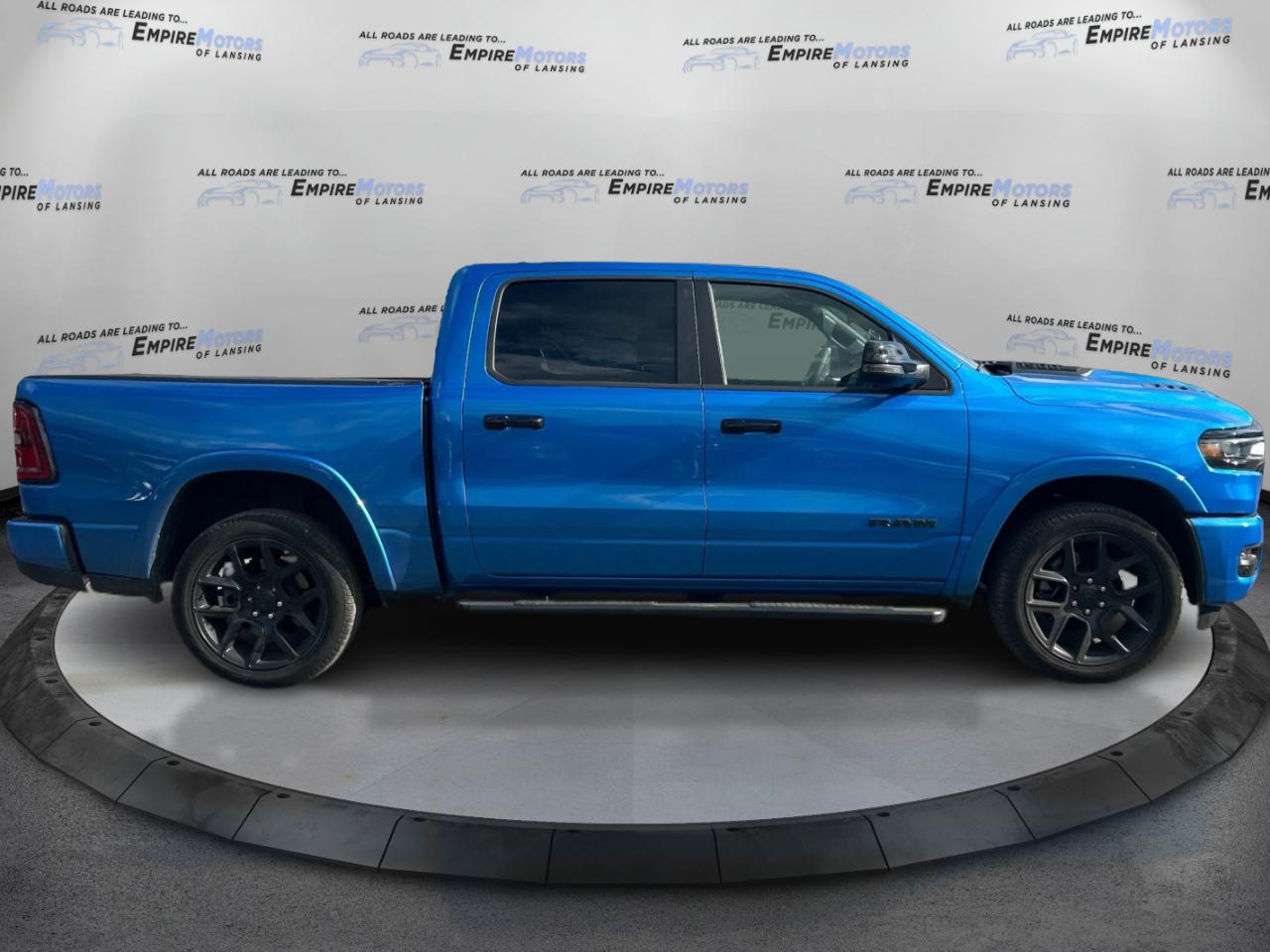 RAM 1500 Laramie Crew Cab SWB 4WD 2025