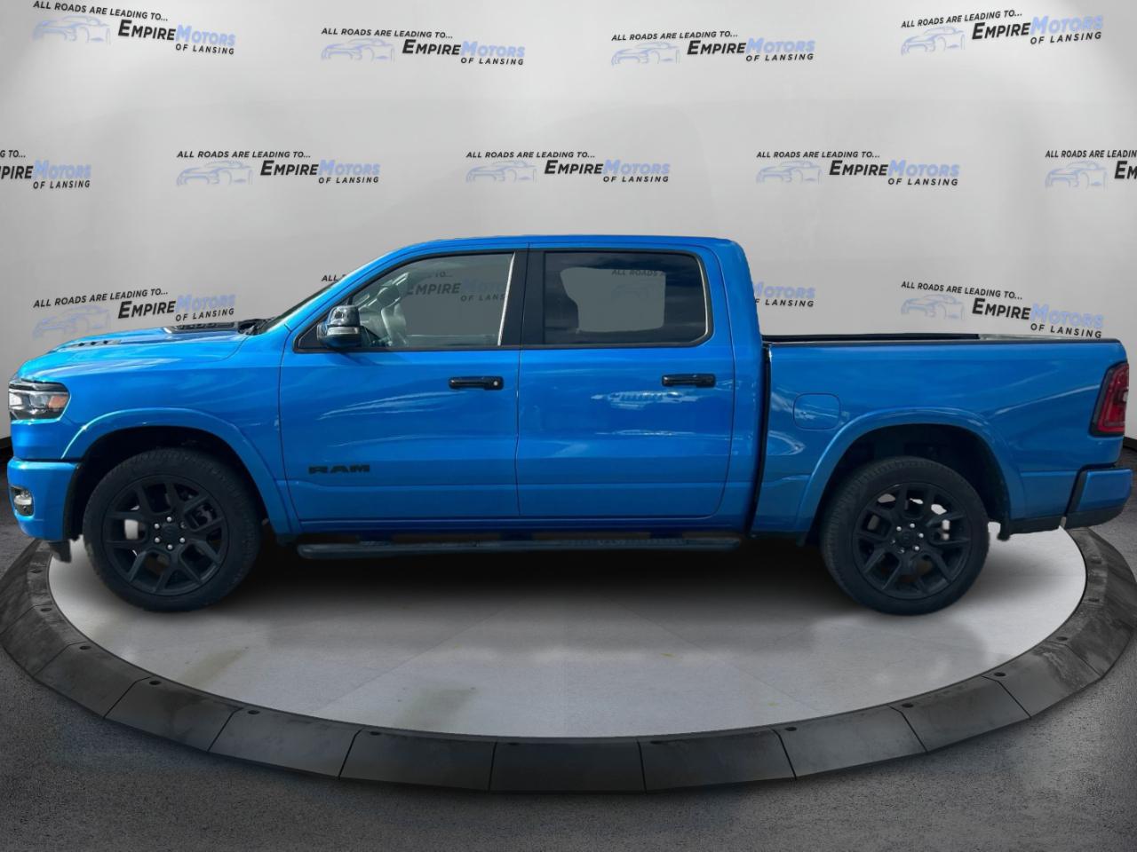 RAM 1500 Laramie Crew Cab SWB 4WD 2025