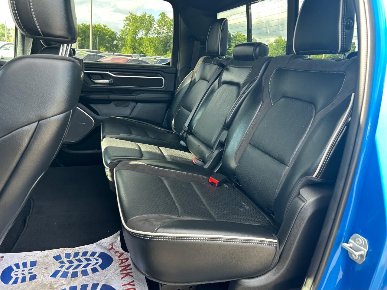 RAM 1500 Laramie Crew Cab SWB 4WD 2025