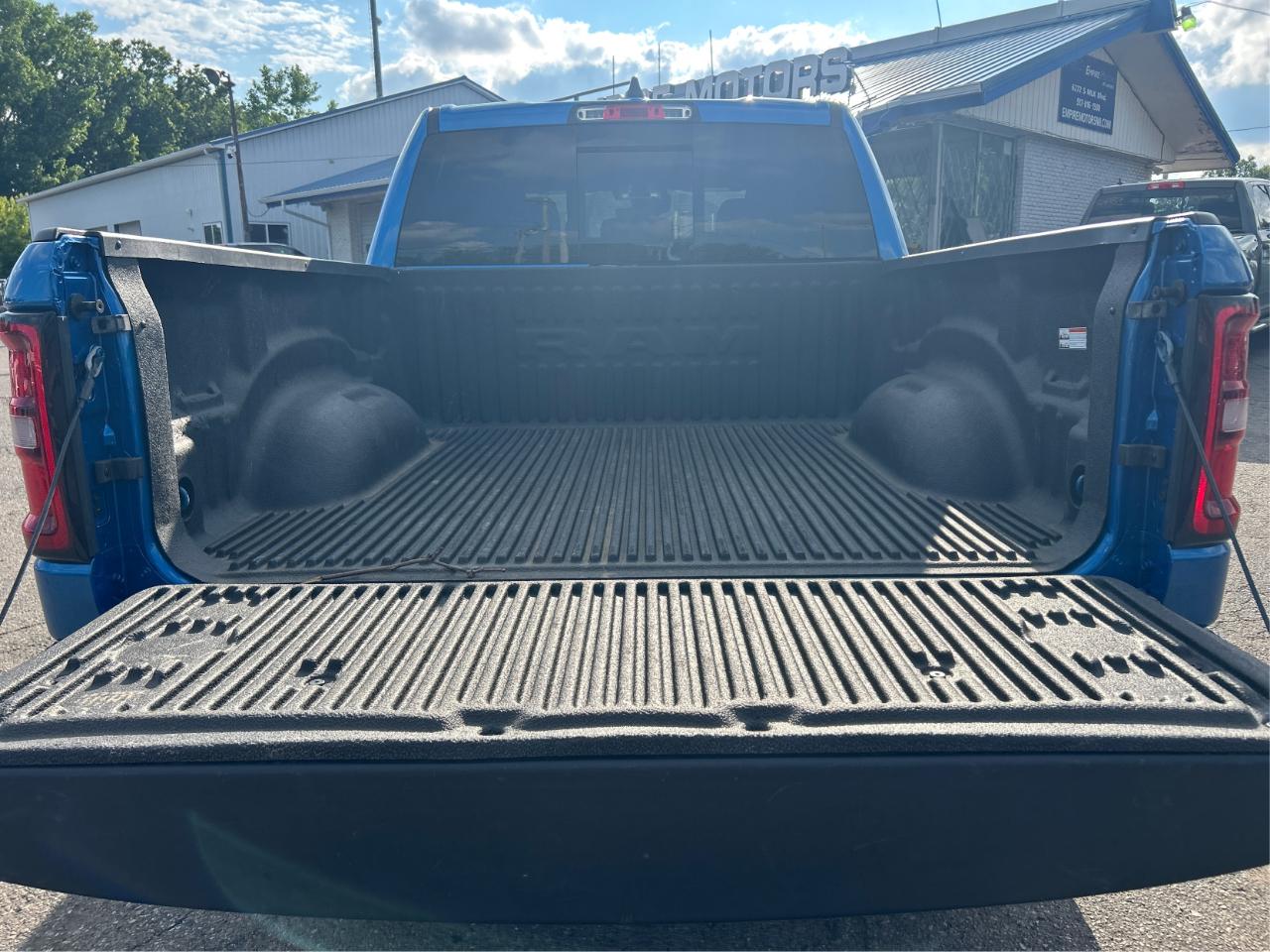RAM 1500 Laramie Crew Cab SWB 4WD 2025