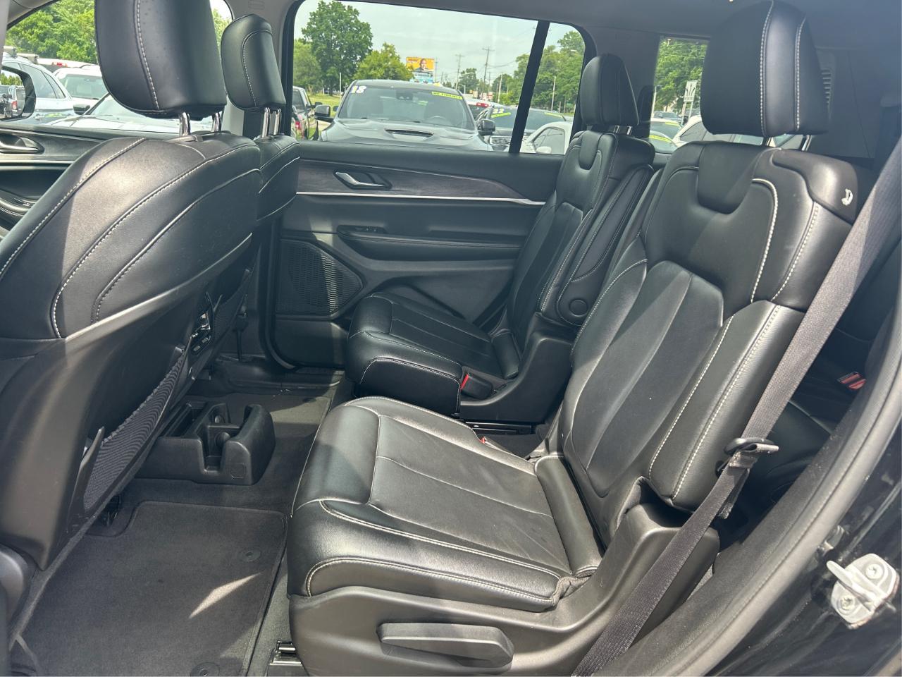 Jeep Grand Cherokee L Limited 4WD 2023