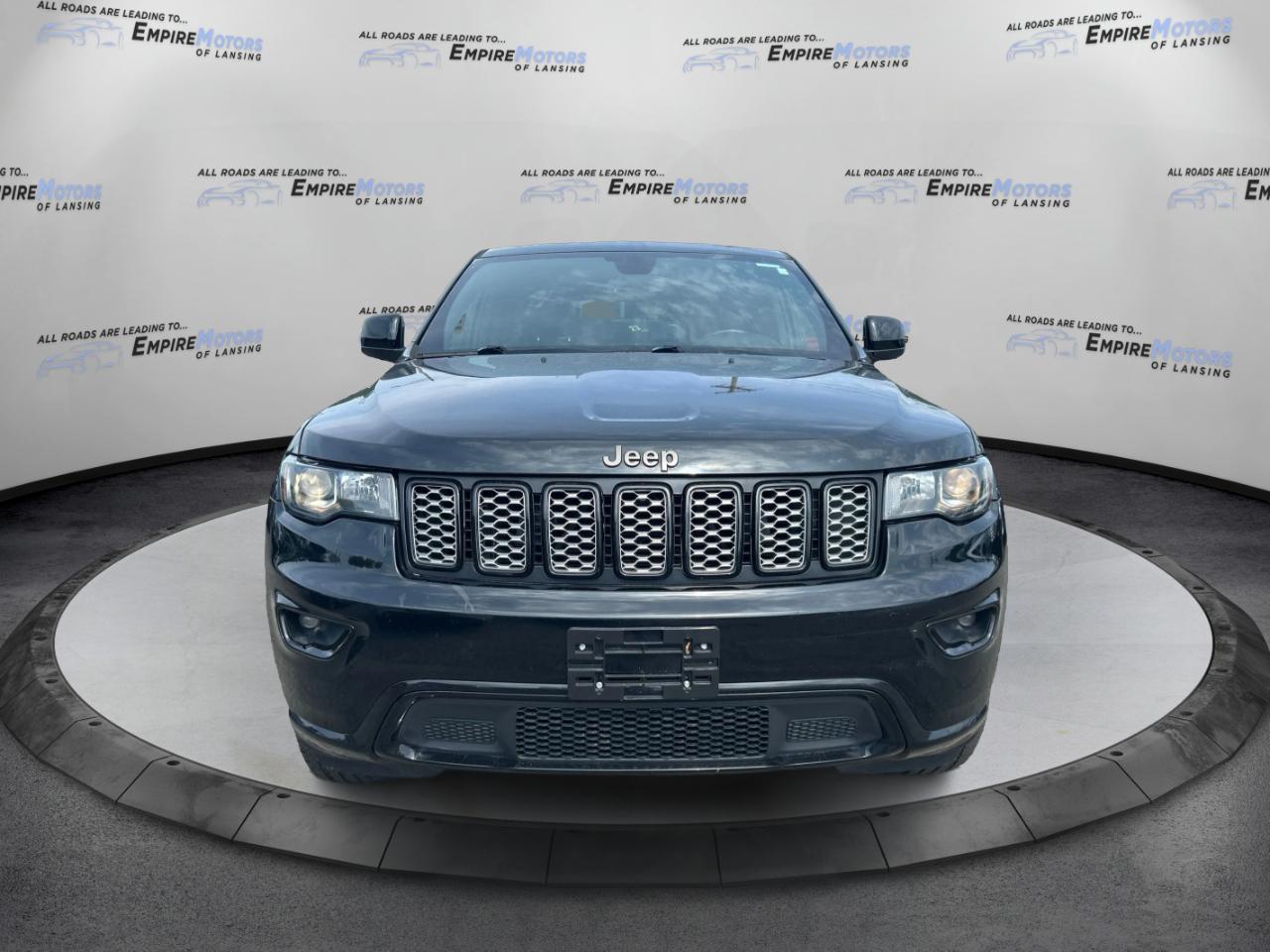 Jeep Grand Cherokee Laredo 4WD 2019
