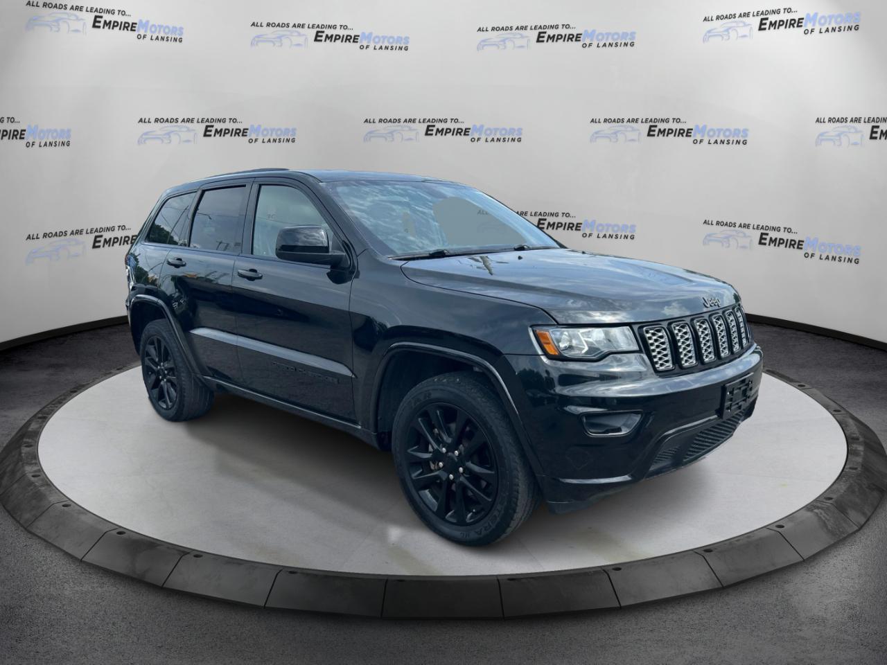 Jeep Grand Cherokee Laredo 4WD 2019