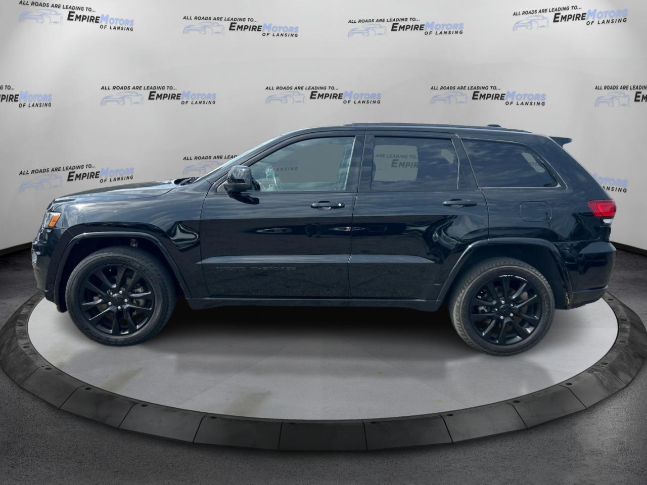 Jeep Grand Cherokee Laredo 4WD 2019