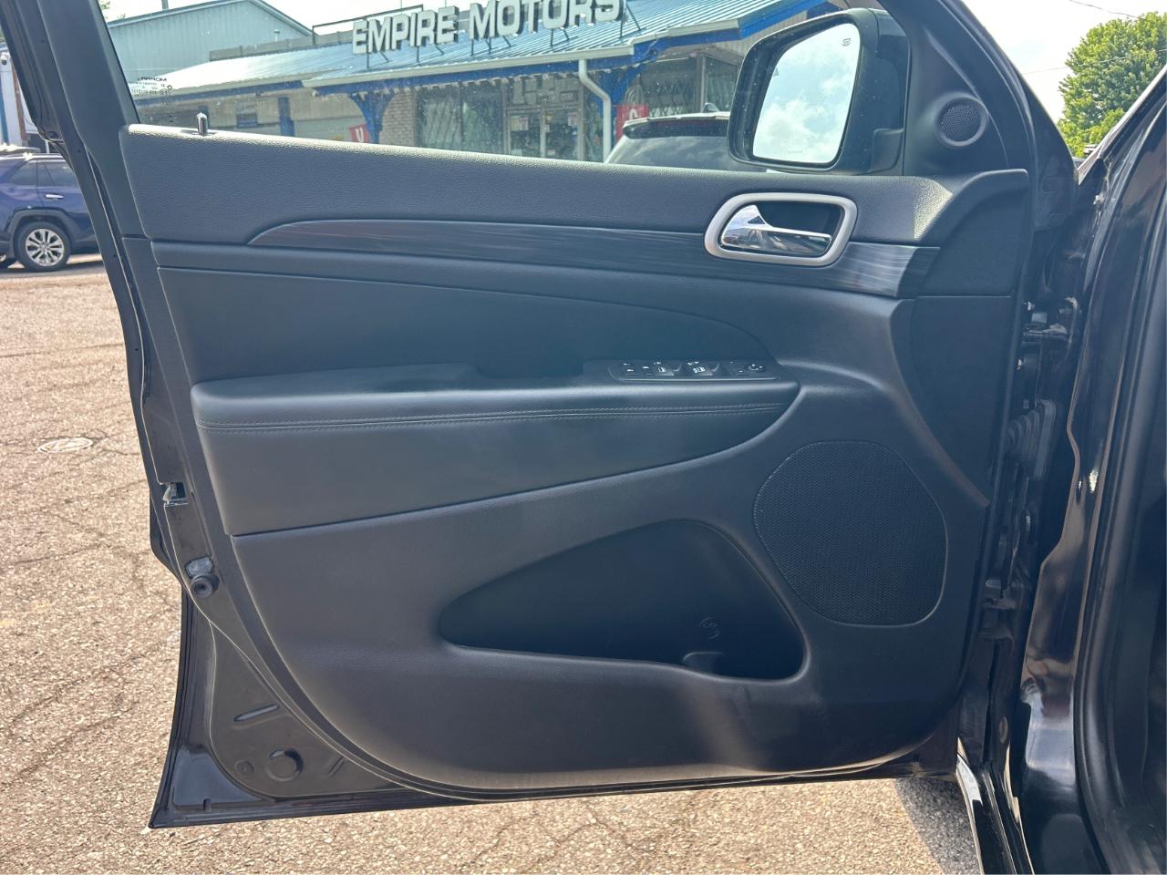 Jeep Grand Cherokee Laredo 4WD 2019