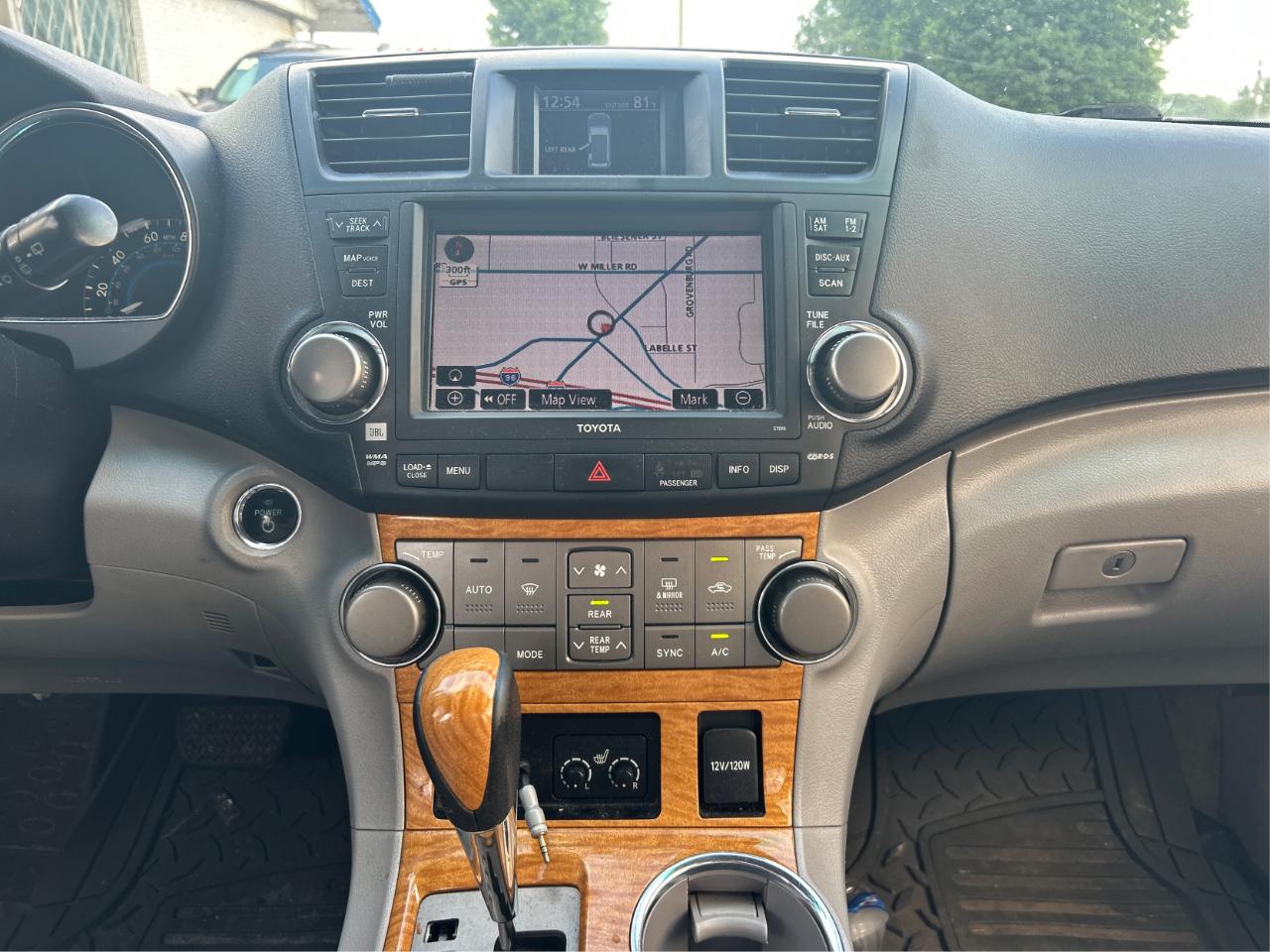 Toyota Highlander Hybrid Limited 4WD 2010