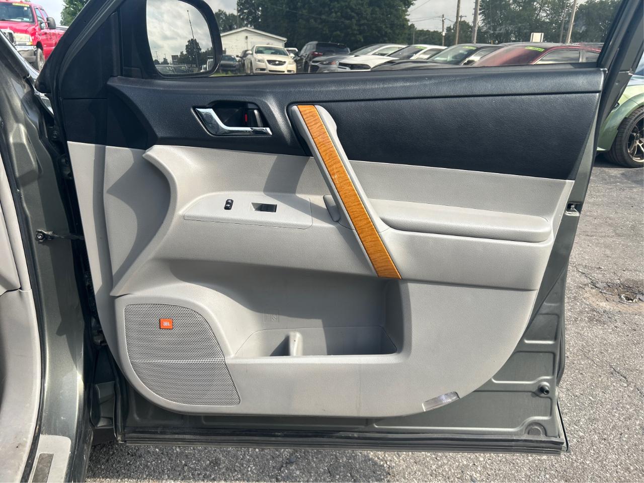 Toyota Highlander Hybrid Limited 4WD 2010