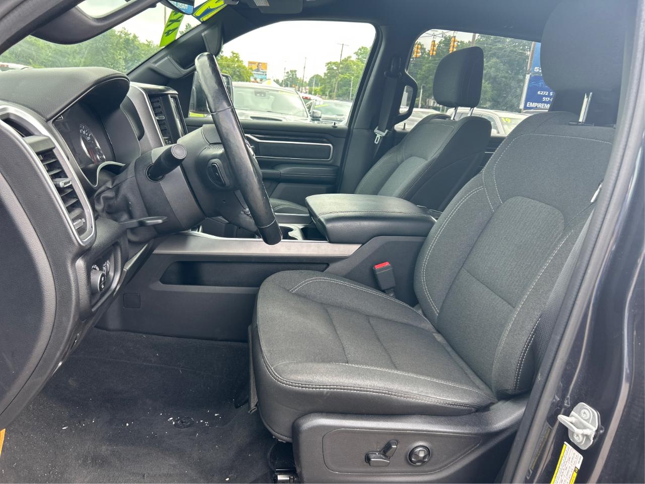 RAM 1500 Big Horn Crew Cab SWB 4WD 2019