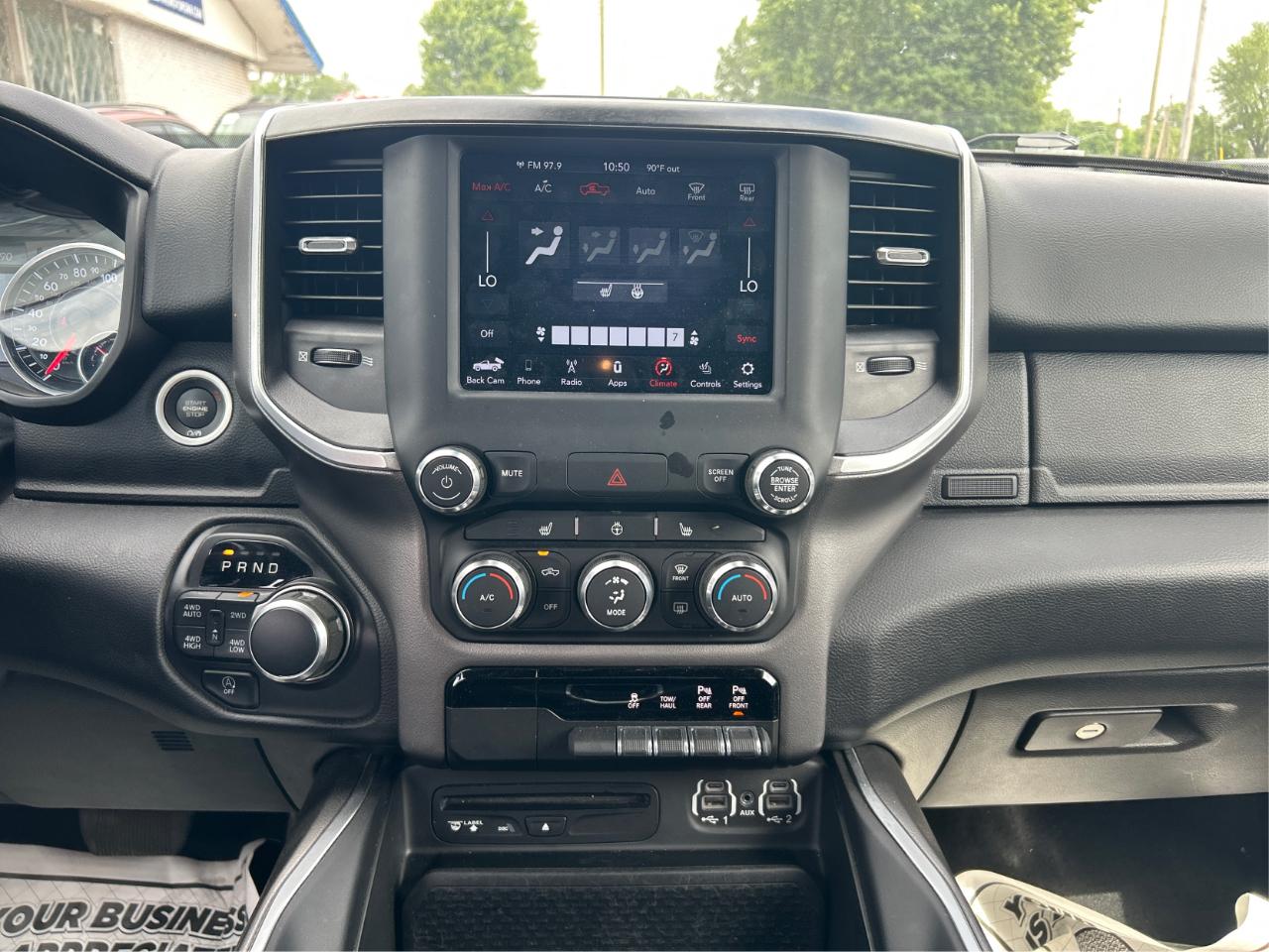 RAM 1500 Big Horn Crew Cab SWB 4WD 2019