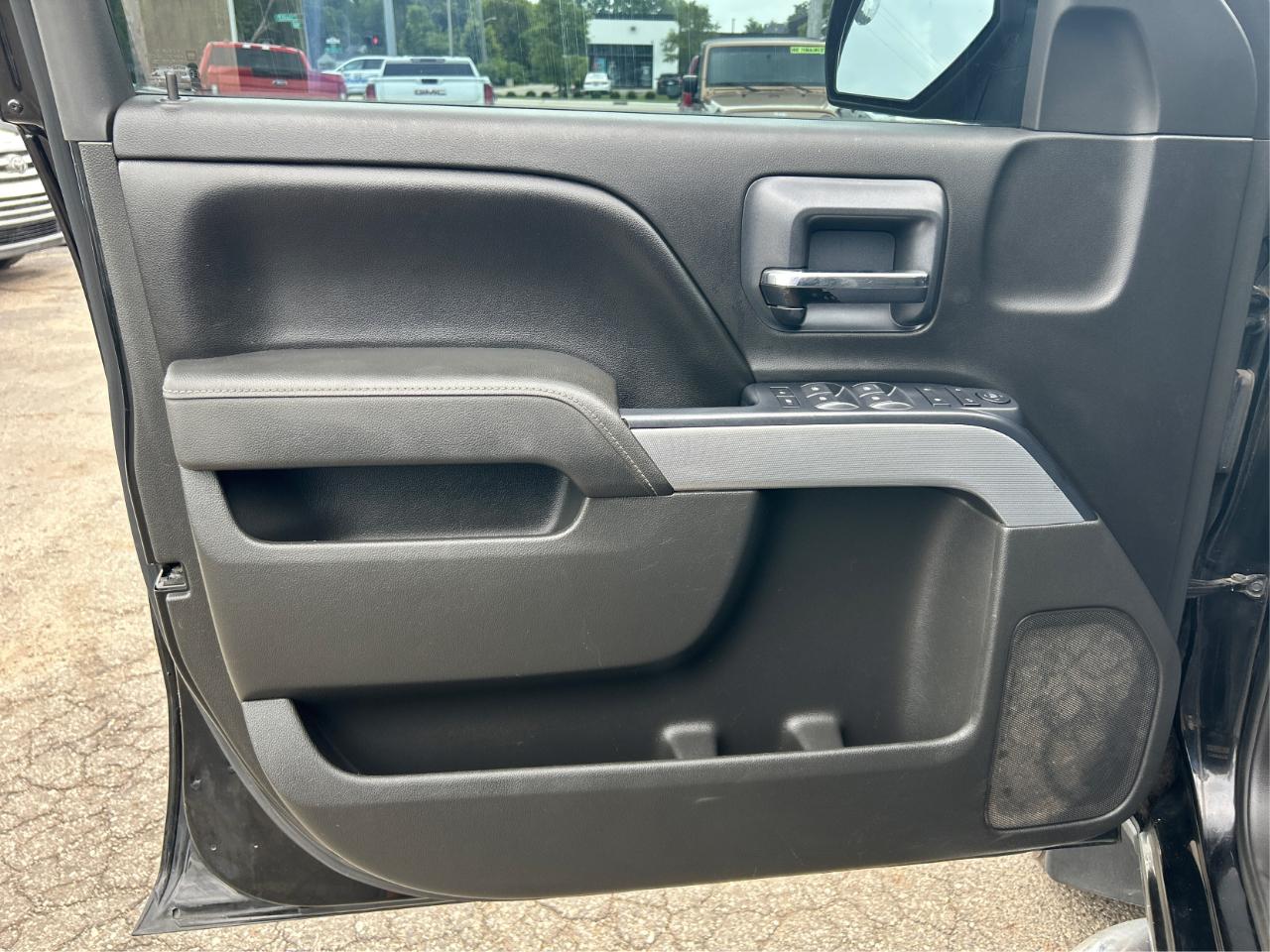 Chevrolet Silverado 1500 LT Crew Cab Long Box 4WD 2015