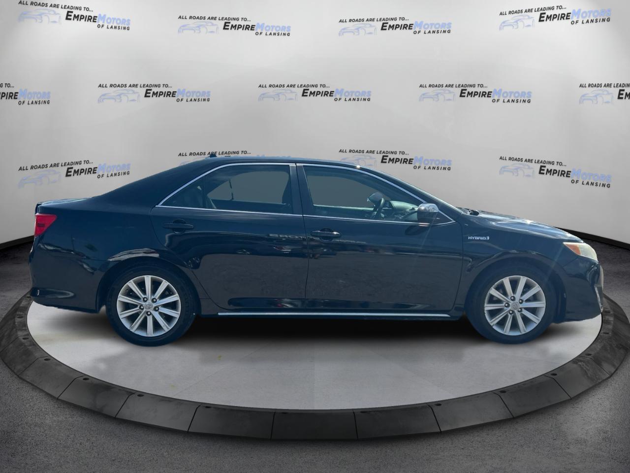 Toyota Camry Hybrid LE 2012