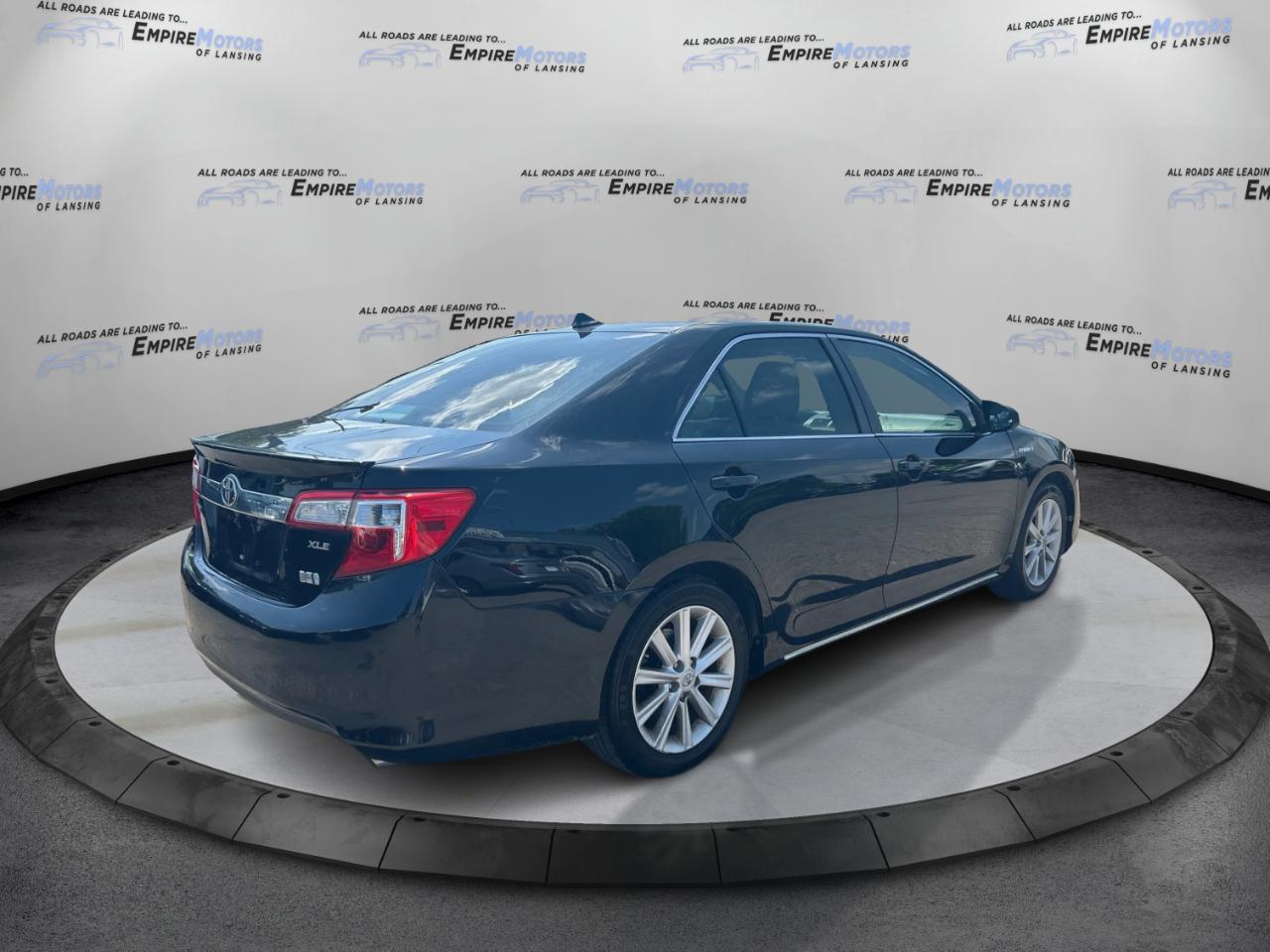 Toyota Camry Hybrid LE 2012