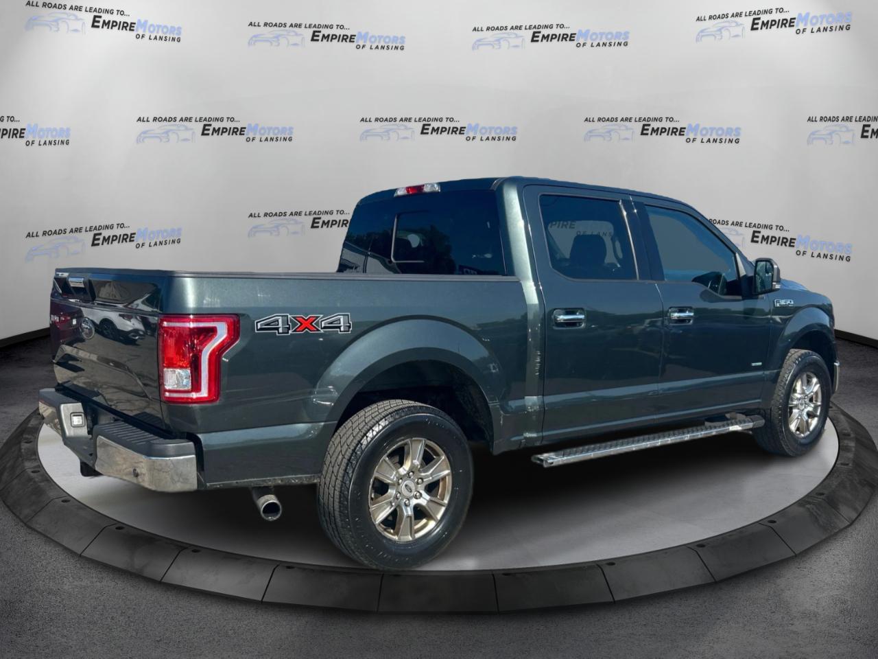 Ford F-150 XL SuperCrew 5.5-ft. Bed 4WD 2015