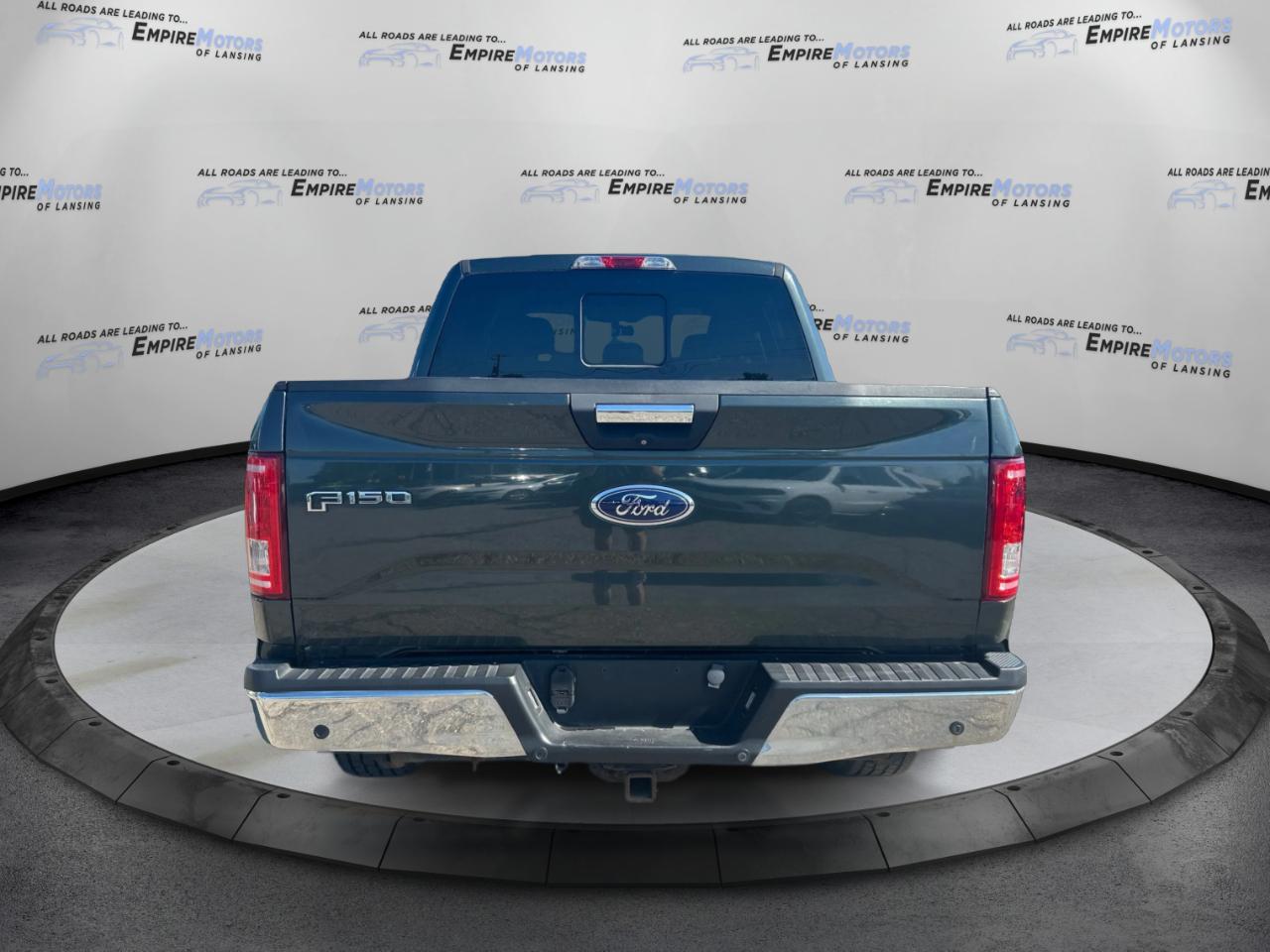 Ford F-150 XL SuperCrew 5.5-ft. Bed 4WD 2015