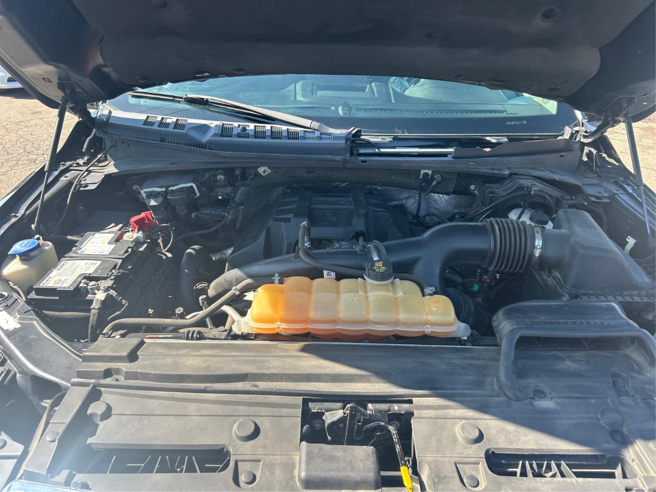 Ford F-150 XL SuperCrew 5.5-ft. Bed 4WD 2015