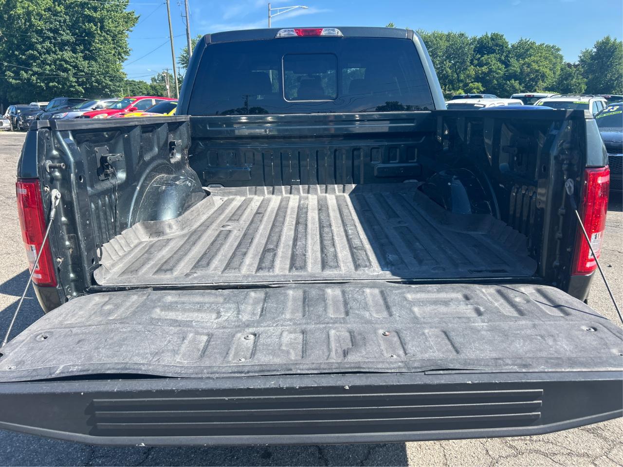 Ford F-150 XL SuperCrew 5.5-ft. Bed 4WD 2015