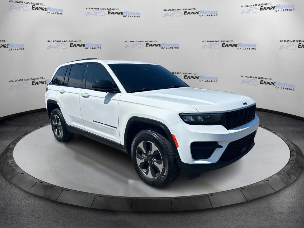 Jeep Grand Cherokee Laredo 4WD 2022