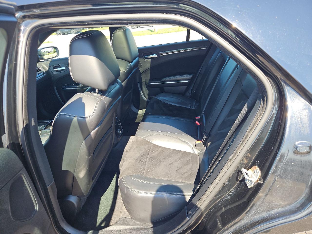 Chrysler 300  2012