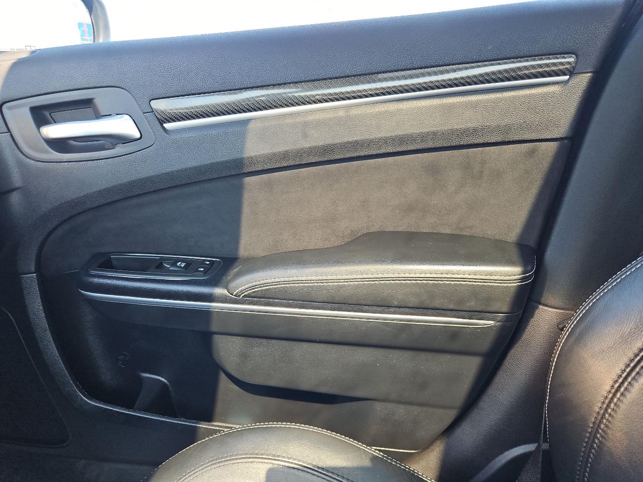 Chrysler 300  2012