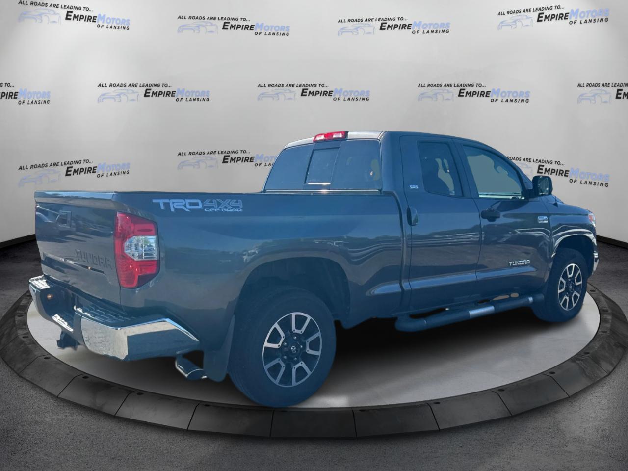 Toyota Tundra SR5 5.7L V8 Double Cab 4WD 2016