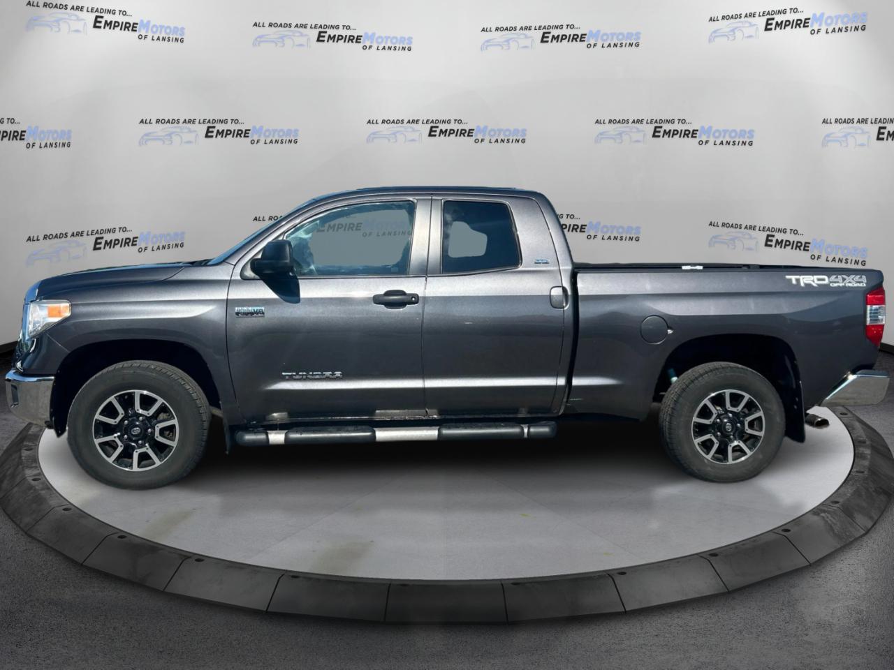 Toyota Tundra SR5 5.7L V8 Double Cab 4WD 2016