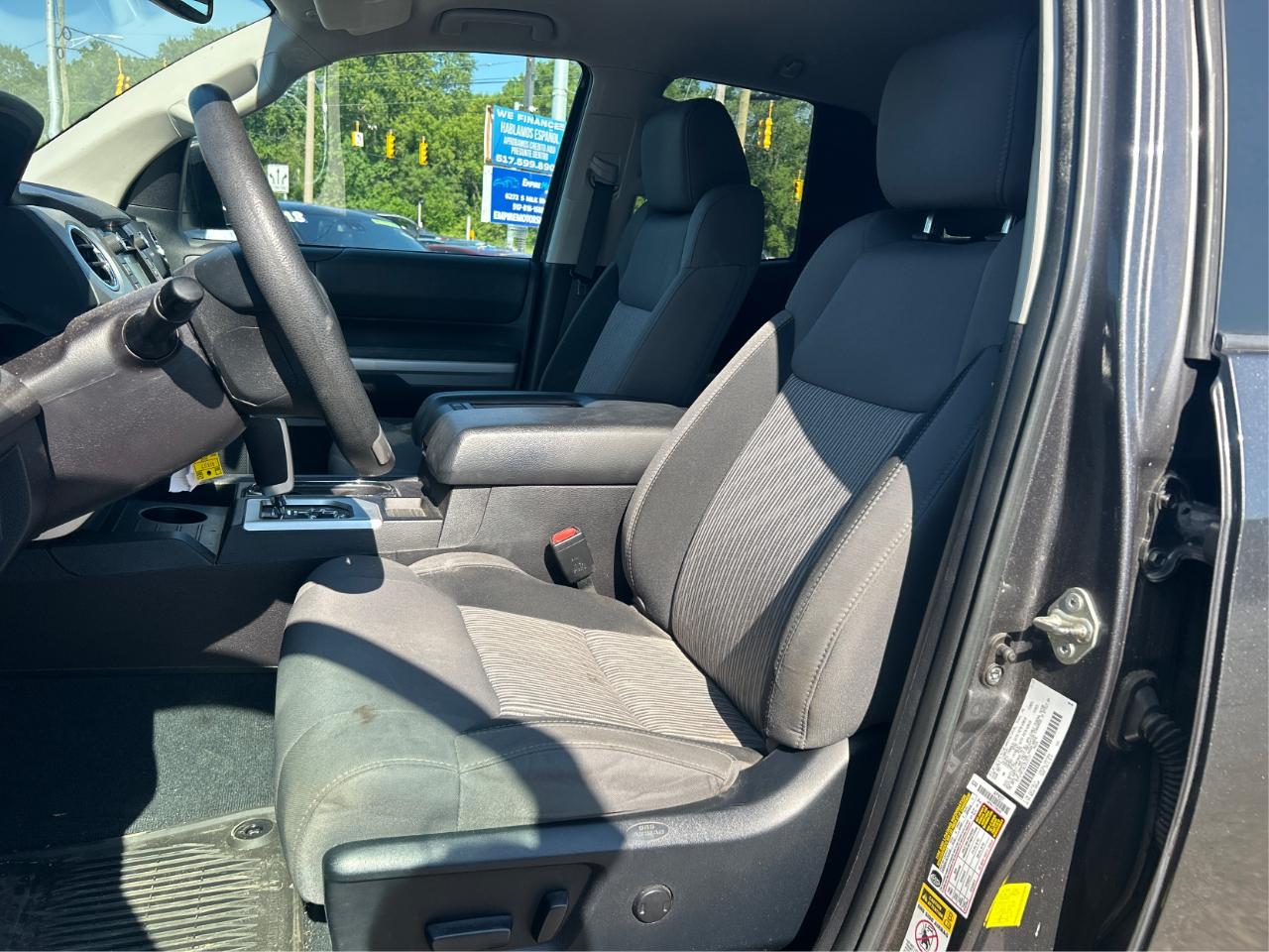 Toyota Tundra SR5 5.7L V8 Double Cab 4WD 2016
