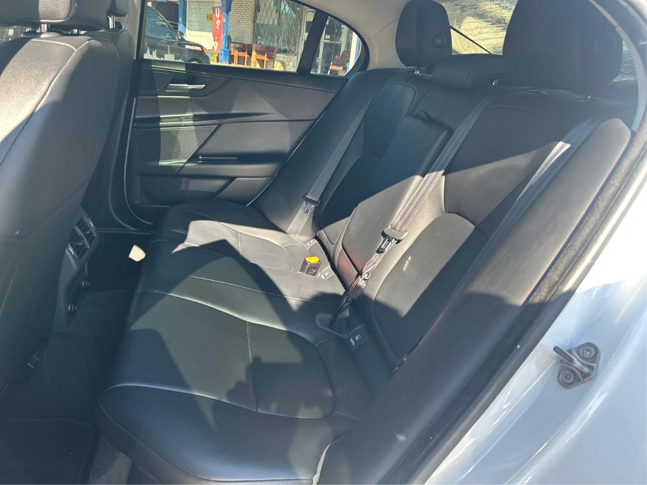 Jaguar XE 25t 2018